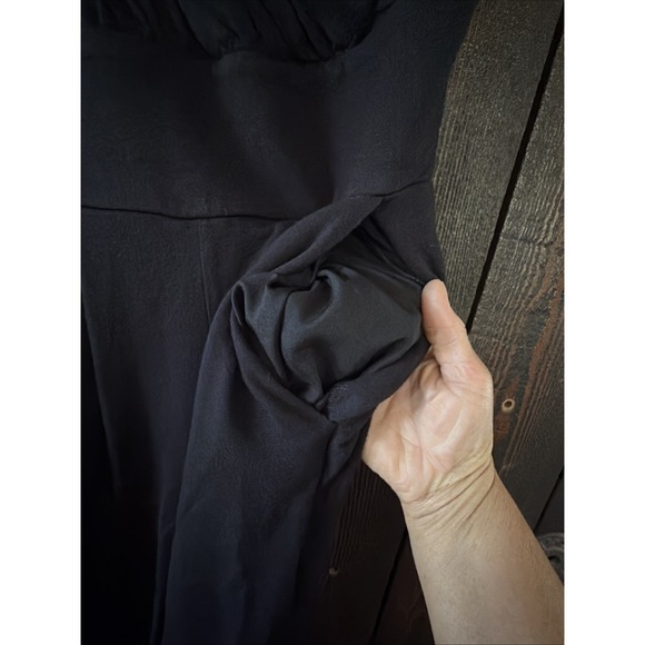 Cabi Romper Size XS Black Long Sleeveless Lined Pockets Pleated Slimming Waist - Picture 3 of 14